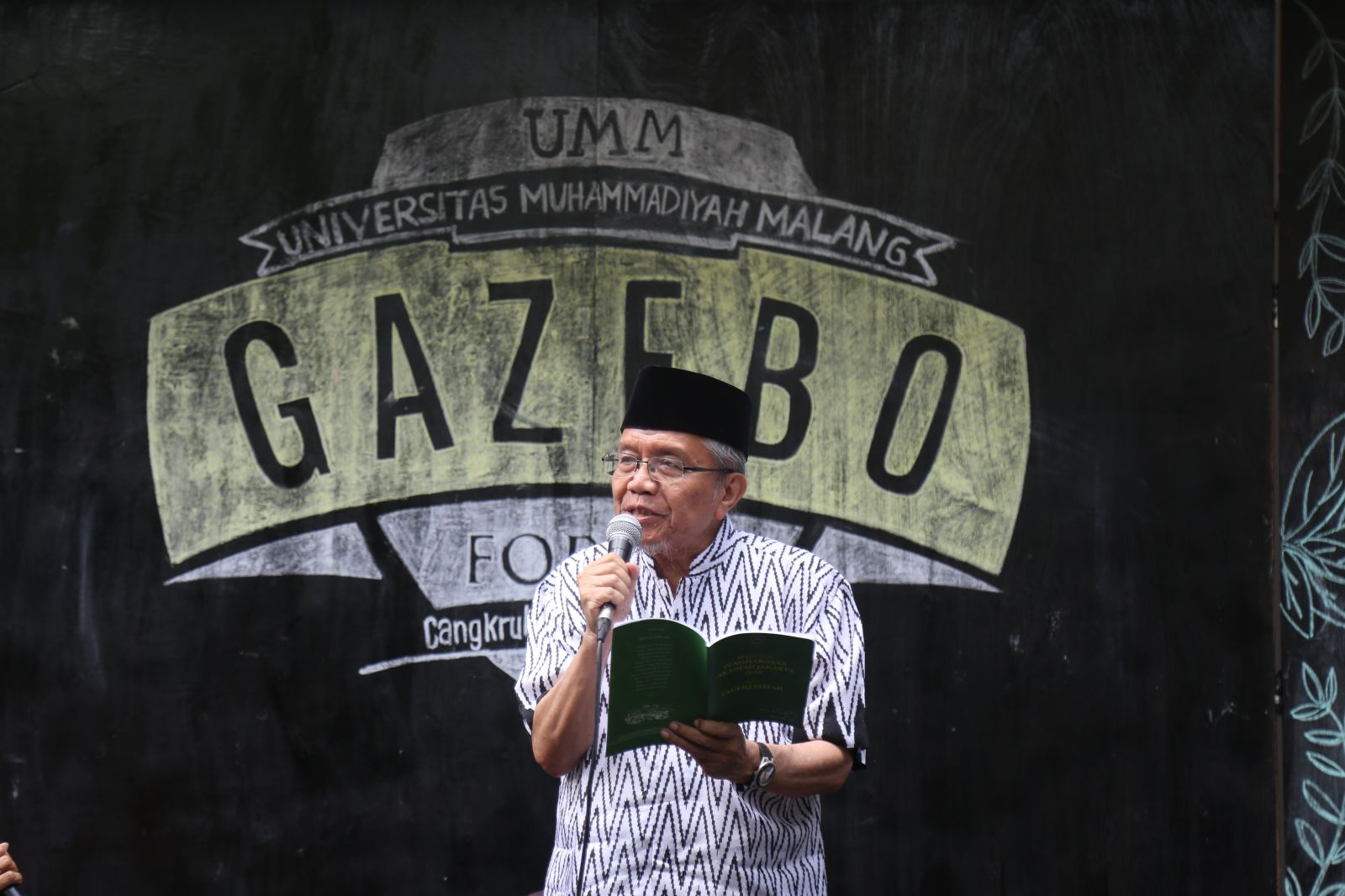 Legendary: The legendary Indonesian writer, Taufiq Ismail, was reading his poetry in front of hundreds