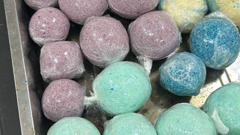 Bantu Penderita Dermatitis Atopik, Tim UMM Bikin Bathbomb Berkhasiat