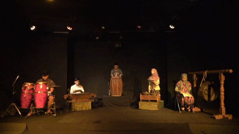 Bawakan Karya Usmar Ismail, Mahasiswa UMM Menangi Ajang Dramatical Reading