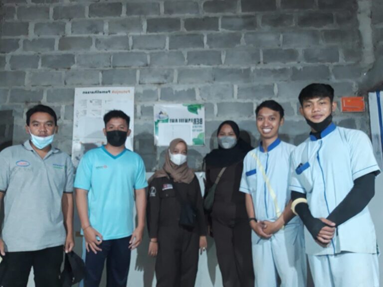 Cetak Profesional, Kelas Unggas UMM Berangkatkan Peserta ke Pelaku Industri