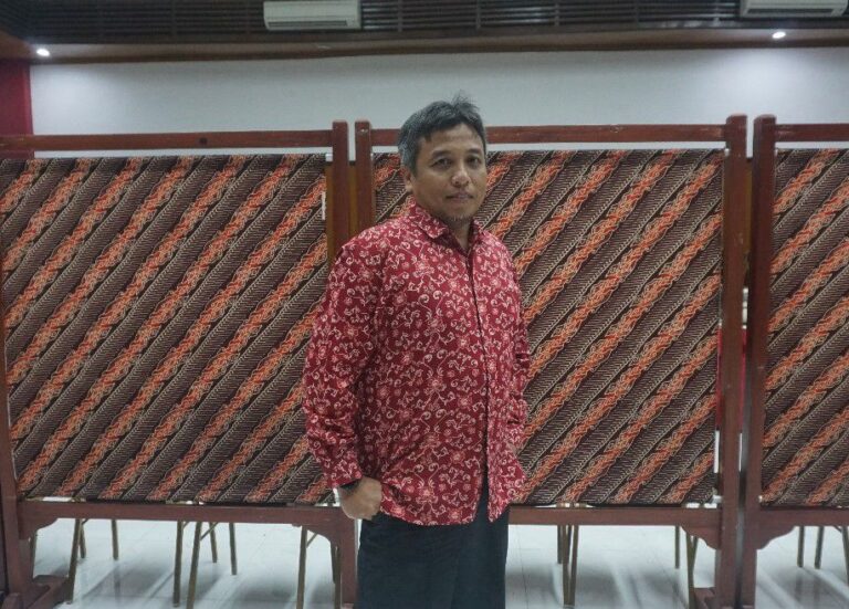 Dekan Fikes UMM: Rebahan Bikin Obesitas Sampai Kelainan Tulang