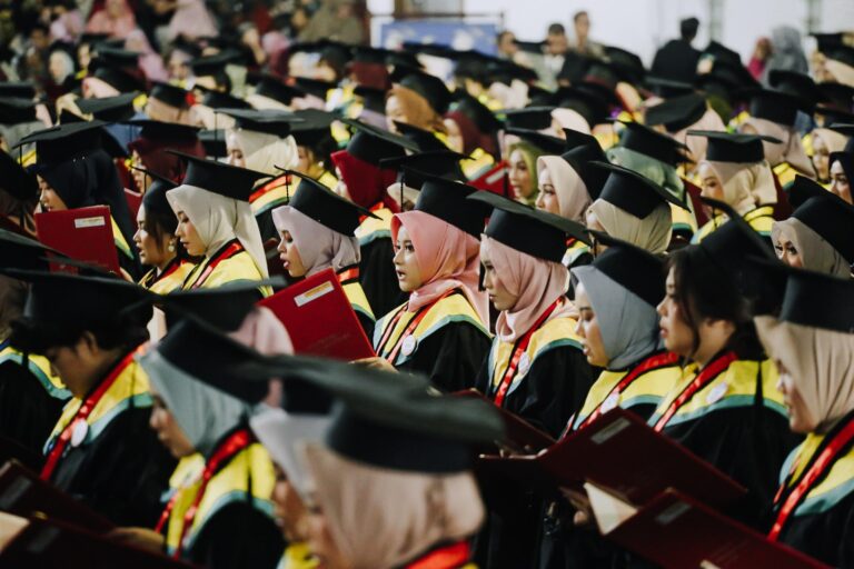 Direktur Makin Group Beri Inspirasi di Wisuda UMM