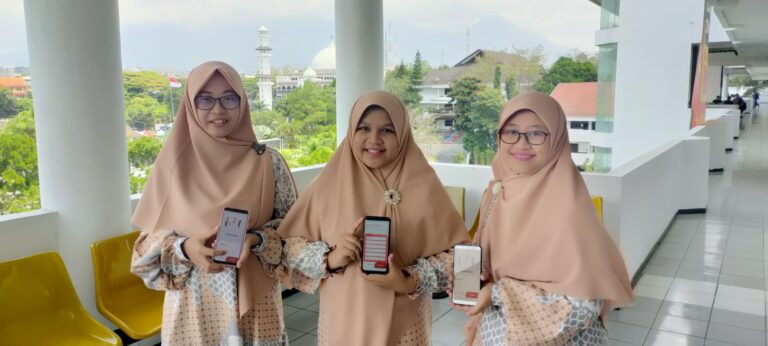 Dosen PGSD UMM Launching Aplikasi Android Cerita Anak