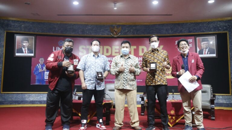 Empat Alumni UMM Beberkan Kiat Sukses di Student Day