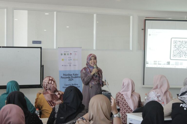 Fapsi UMM Latih Posyandu se-Malang Cara Menangani Anak ABK