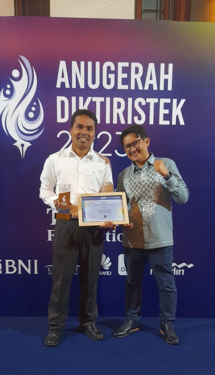 Kembangkan Ngaji.AI, Dosen Informatika UMM Raih Penghargaan Diktiristek Nasional