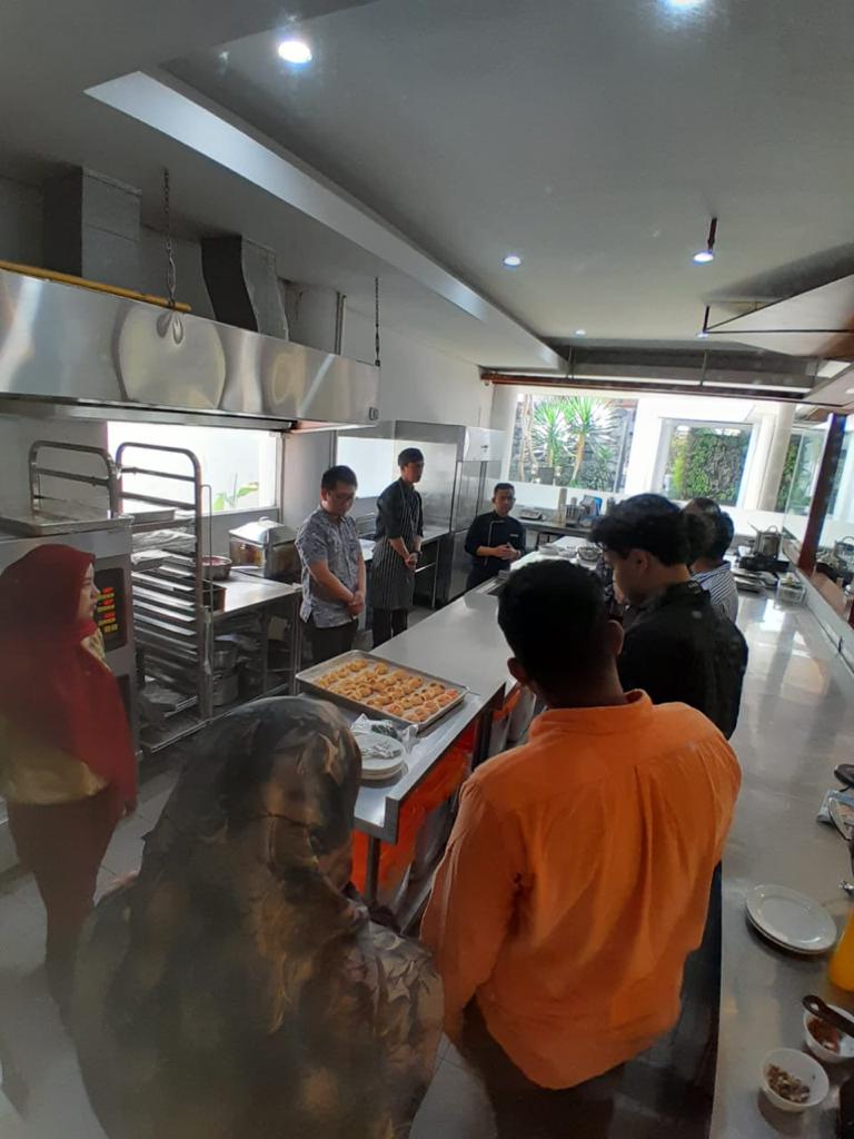 LPK UMM Selenggrakan Pelatihan Roti Manis dan Roti Sobek