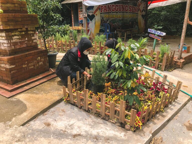Mahasiswa Branding Desa Wisata Singgahan Madiun
