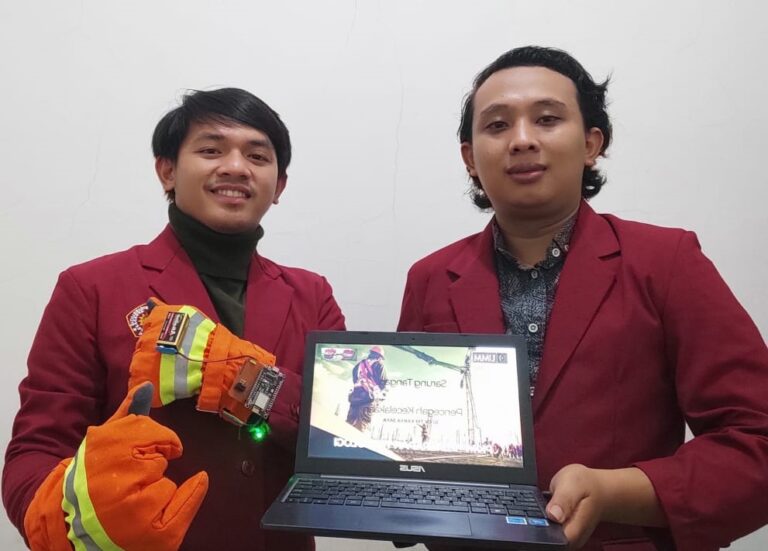 Mahasiswa Ciptakan Sarung Tangan Pencegah Kecelakaan Kerja