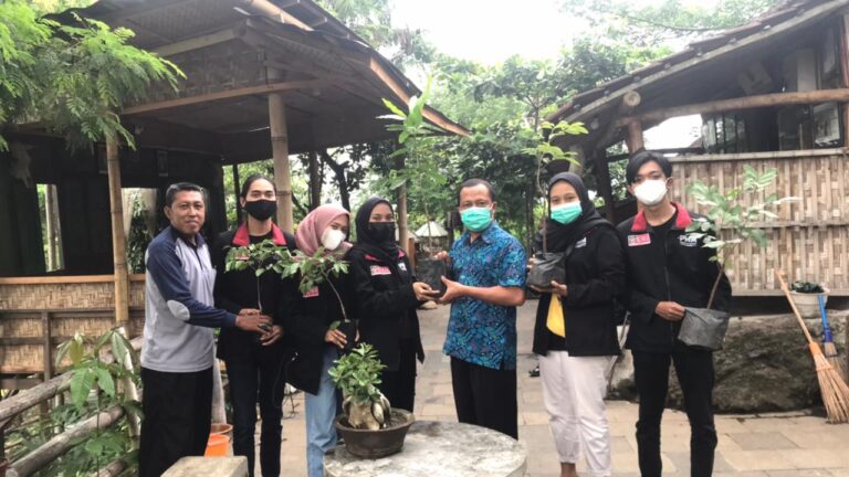 Mahasiswa Kembangkan Desa Wisata di Gunung Budeg Tulungagung