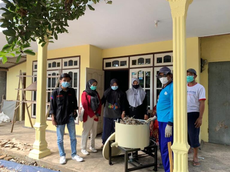 Mahasiswa UMM Ajak Warga Gampingan Olah Limbah