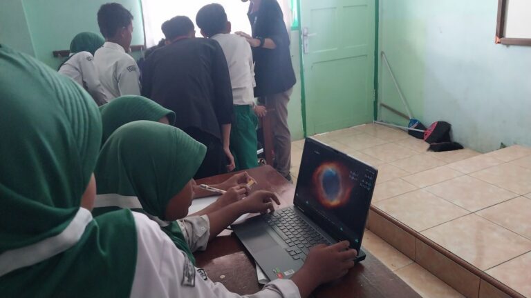 Mahasiswa UMM Jadikan Matematika Menyenangkan dengan Lomba Game Ubuntu Linux
