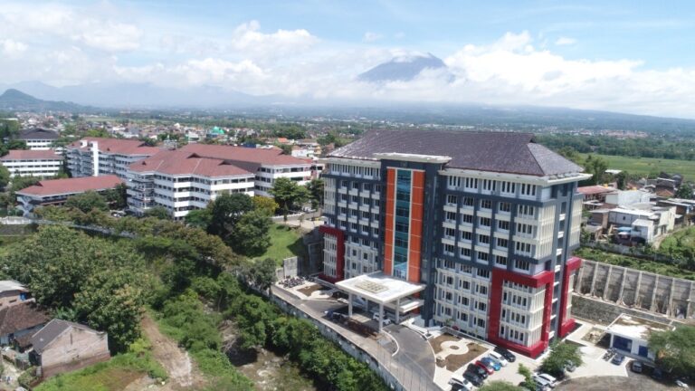 Mahasiswa UMM Juara Nasional Essay Penanganan Limbah Medis