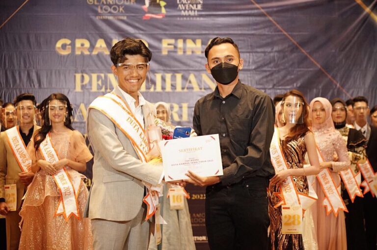 Mahasiswa UMM Sabet Juara Top Model Duta Kampus Jatim 2022