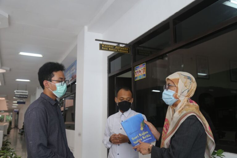 PBSI UMM Prodi Pertama di antara PTM se-Indonesia yang Raih Akreditasi Unggul