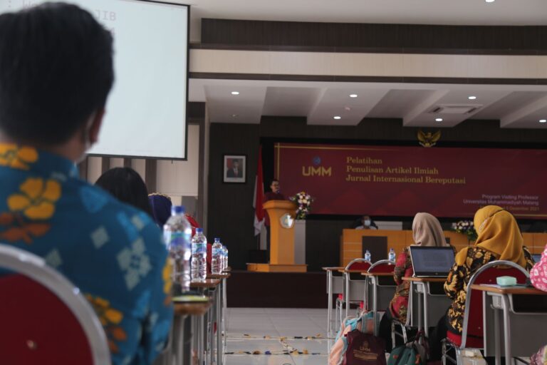 Pasca Sarjana UMM Gelar Pelatihan Penulisan Jurnal Internasional