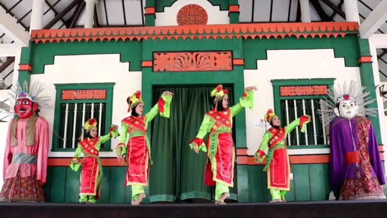 Puluhan Penari Unjuk Kebolehan di UMM Championship Tari Tradisional