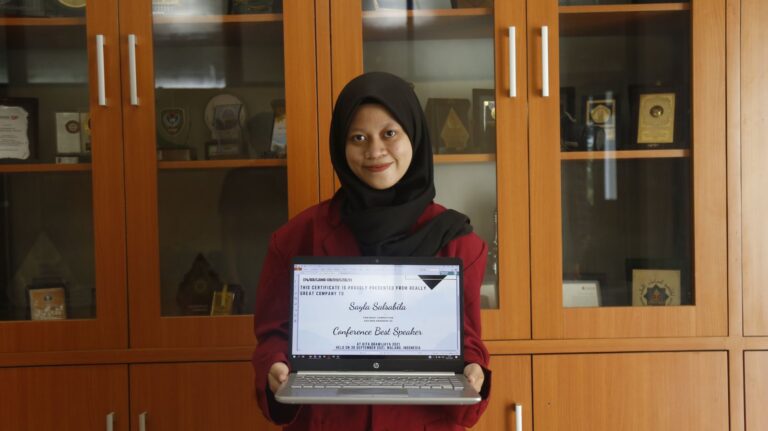 Tim Mahasiswa UMM Raih Juara Essay Nasional