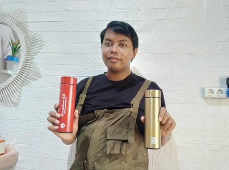 Tumbler Budaya Madura Kreasi Mahasiswa UMM