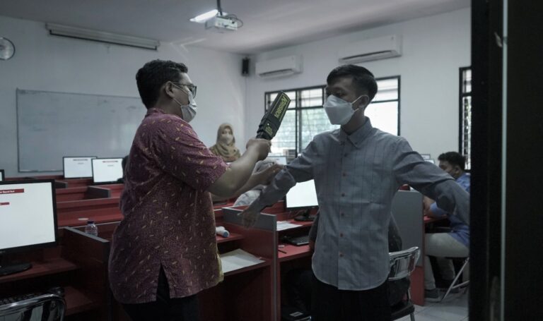 UTBK FK-Farmasi UMM Diikuti Calon Mahasiswa dengan Antusias