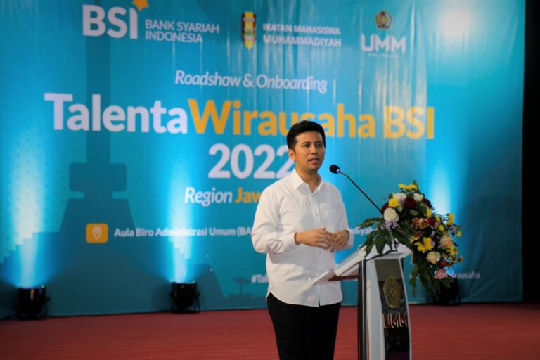 Wakil Gubernur Jatim Dorong Mahasiwa UMM Jadi Wirausahwan Bertalenta