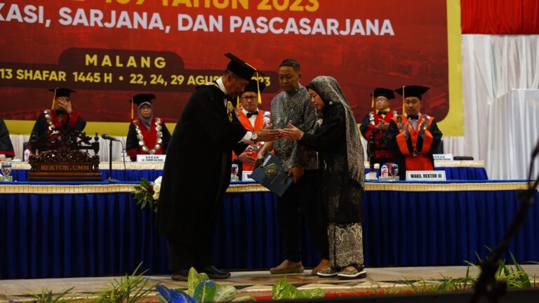 Bela Sungkawa, UMM Kembalikan Biaya Kuliah Mahasiswa yang Wafat