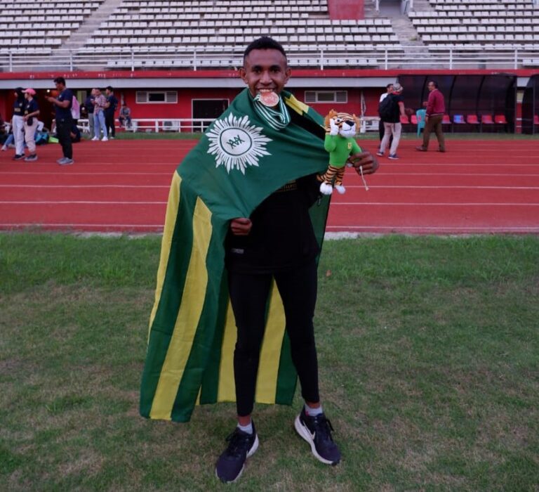 Pakai Sepatu Pinjaman, Mahasiswa UMM Juara di Pomprov Jatim
