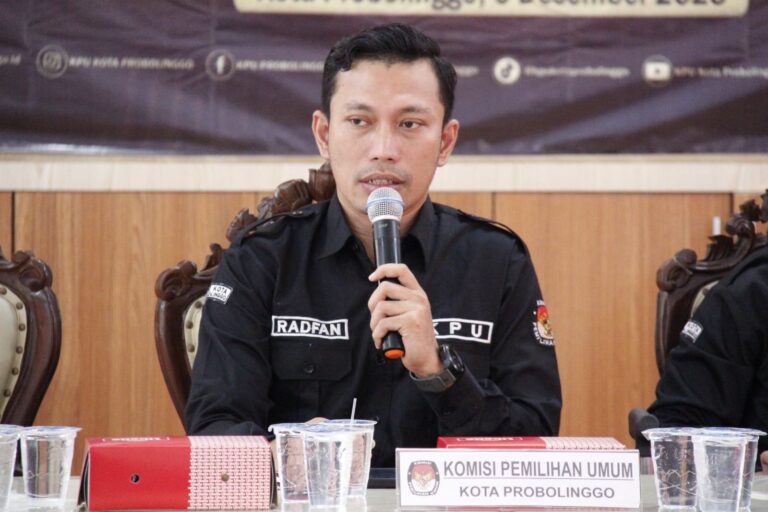 Alumnus Bahasa Indonesia UMM Ini Sukses Jadi Ketua KPU Kota Probolinggo