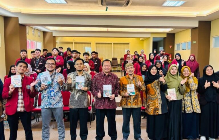 Empat Buku Karya Dosen-Mahasiswa Ekos UMM Dibedah