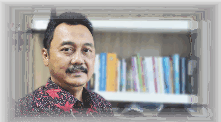 Guru Besar UMM Tanggapi Masuk Sekolah Jam 5 Pagi di NTT