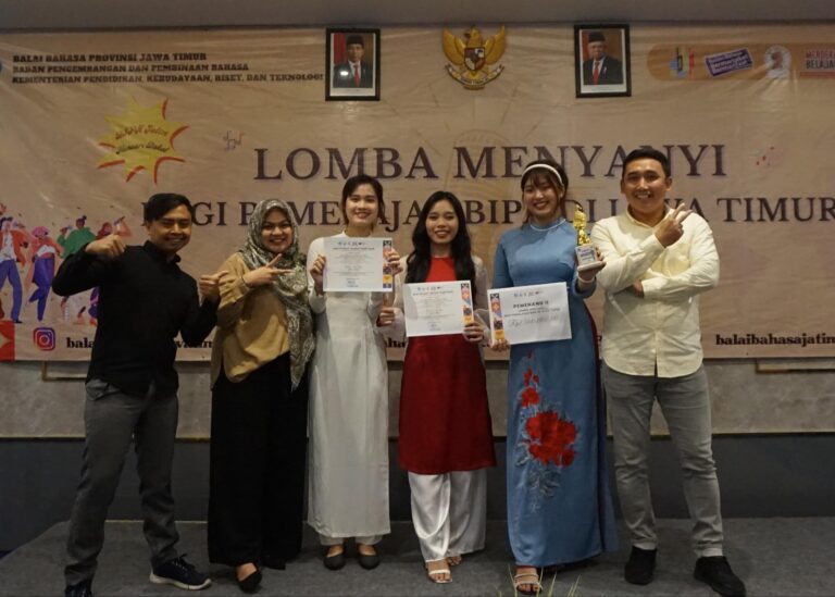 Mahasiswa BIPA UMM Asal Vietnam Menangi Lomba Nyanyi se-Jatim