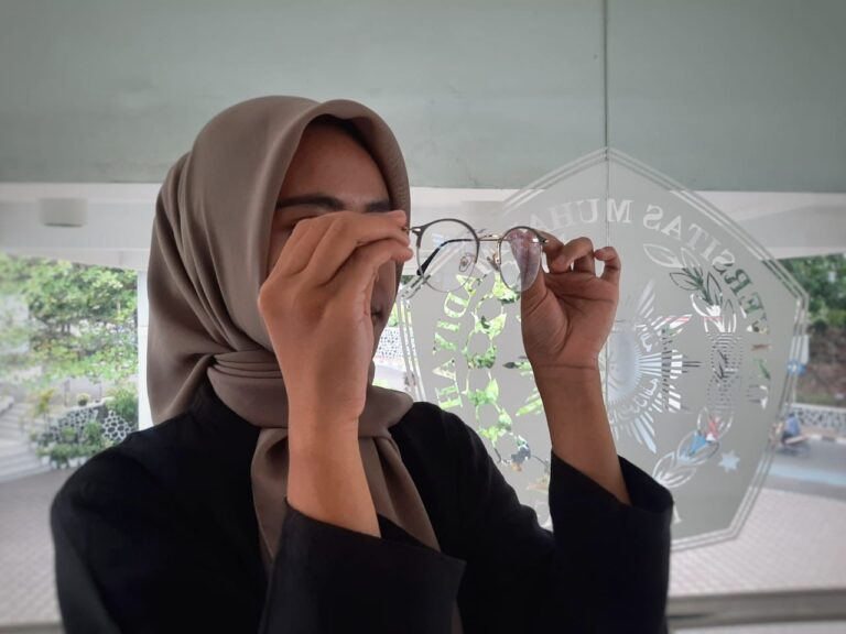 Kenapa Anak Pakai Kacamata Sejak Dini? Ini Penjelasan Dosen UMM