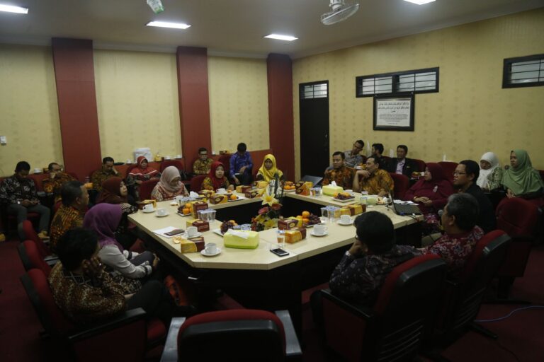 18 Dosen Prodi Ilmu Hukum UAD, Studi Banding ke UMM