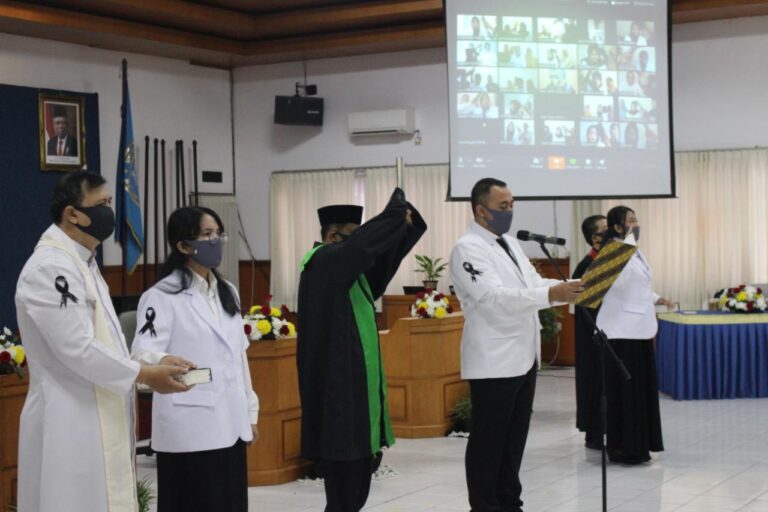 55 Dokter Baru UMM Disumpah via Daring