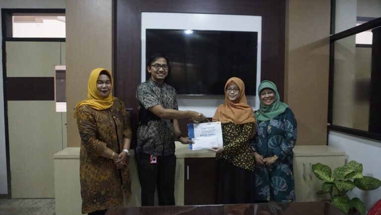 Angkat Isu Cyber Bullying, Mahasiswa UMM Juarai Creative Idea IndosatM2