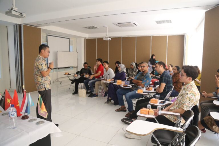 BIPA UMM Latih Mahasiswa Asing Jadi Duta Budaya dan Bahasa Indonesia