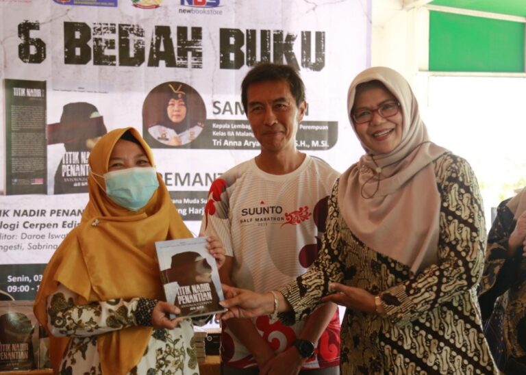 Bedah Buku Titik Nadir Penantian Karya Warga Lapas di NBS UMM