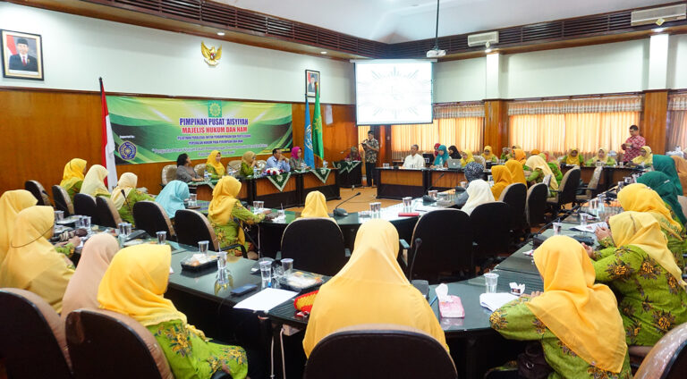 Bela Hak Perempuan, PP Aisyiyah Didik Warganya Jadi Paralegal