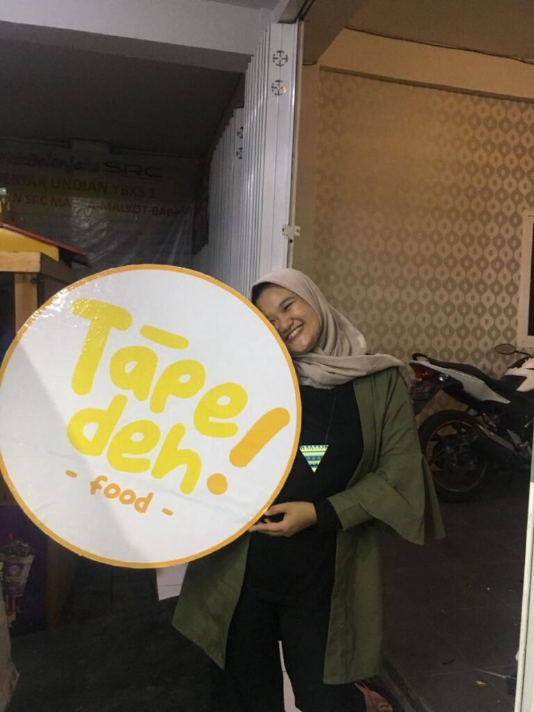 Cerita Ocha Melawan Stigma Alumni Ikom yang Memilih Berbisnis Kuliner