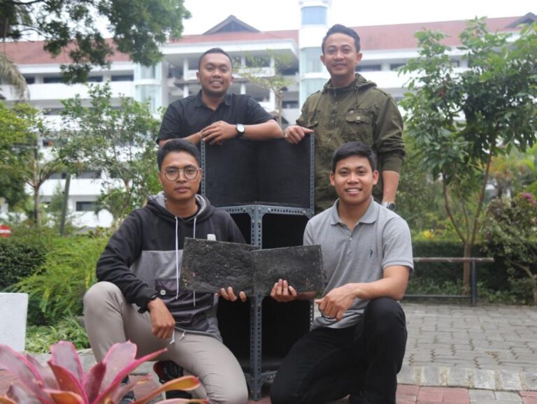 Dari Sampah Plastik ke Furnitur Bernilai Jual