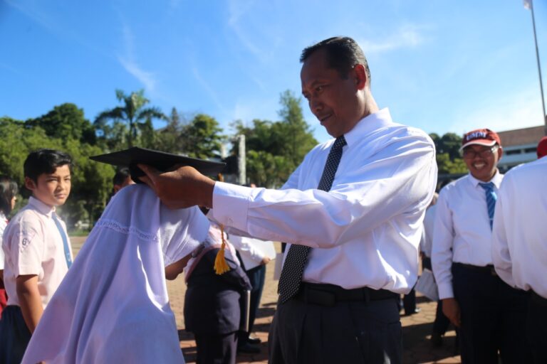 Di UMM, Ratusan Siswa SD Diwisuda