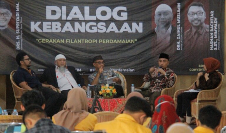 Dialog Kebangsaan BEM UMM Dorong Gerakan Filantropi Perdamaian