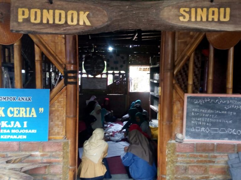 Dosen Kesos UMM Berdayakan Masyarakat Melalui Sekolah Literasi