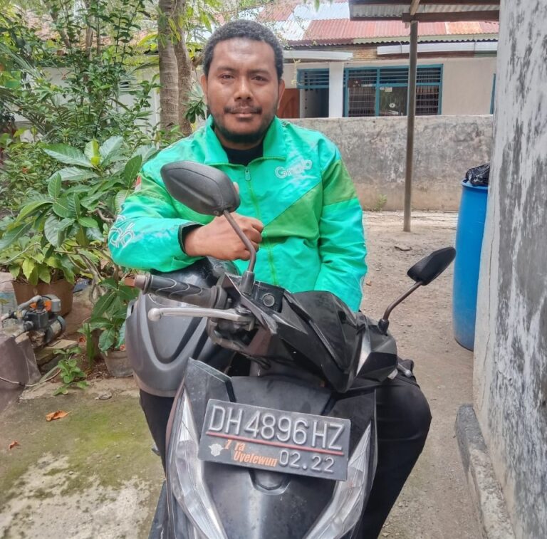 Driver Ojek Online Asal NTT, Semangat Kuliah di UMM Demi Cita-Cita jadi Negarawan
