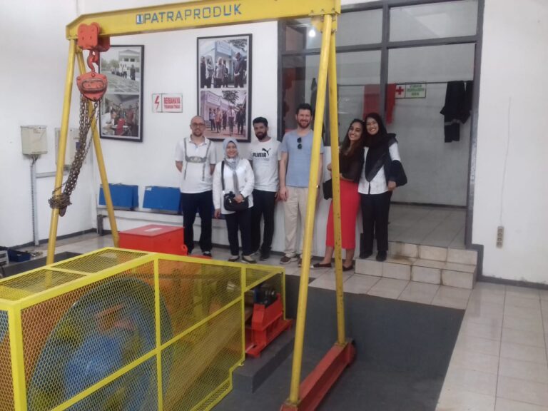 Empat Warga Jerman Belajar Energi Alternatif ke PLTMH UMM