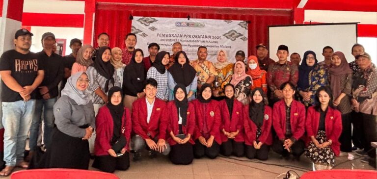 FDI UMM Atasi Masalah Eceng Gondok hingga Jadi Produk Bernilai