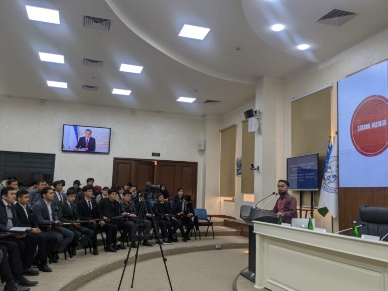 Fatih, Dosen FH UMM yang Bicara Pentingnya Publikasi di TSUL Uzbekistan