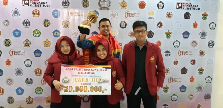 Febri Sosok di Balik Tim Debat UMM yang Menjuarai Debat MK Mahasiswa 2018