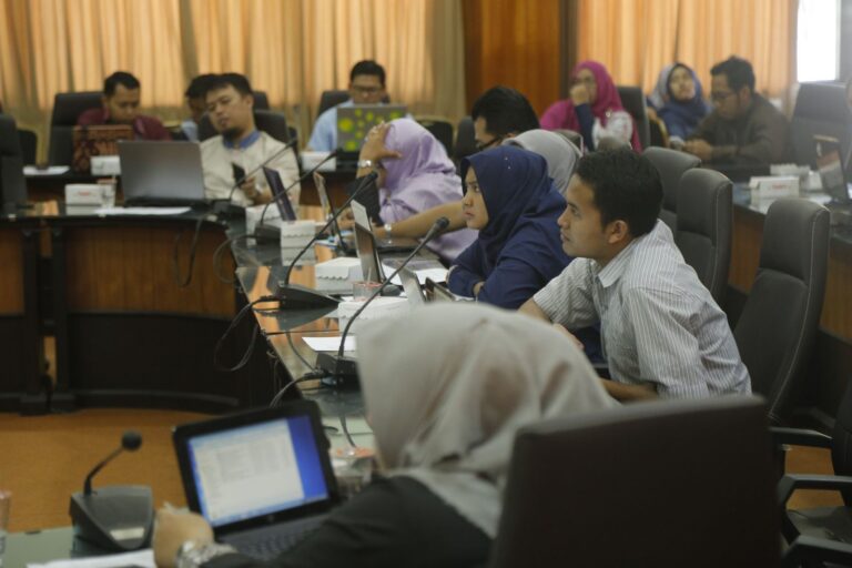 Gelar Workshop Kehumasan, Fakultas dan Prodi di UMM Dilatih Kuasai Arena Digital
