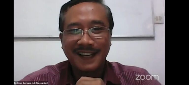 Kaji Kontribusi Masyarakat Pedesaan Melawan Covid-19
